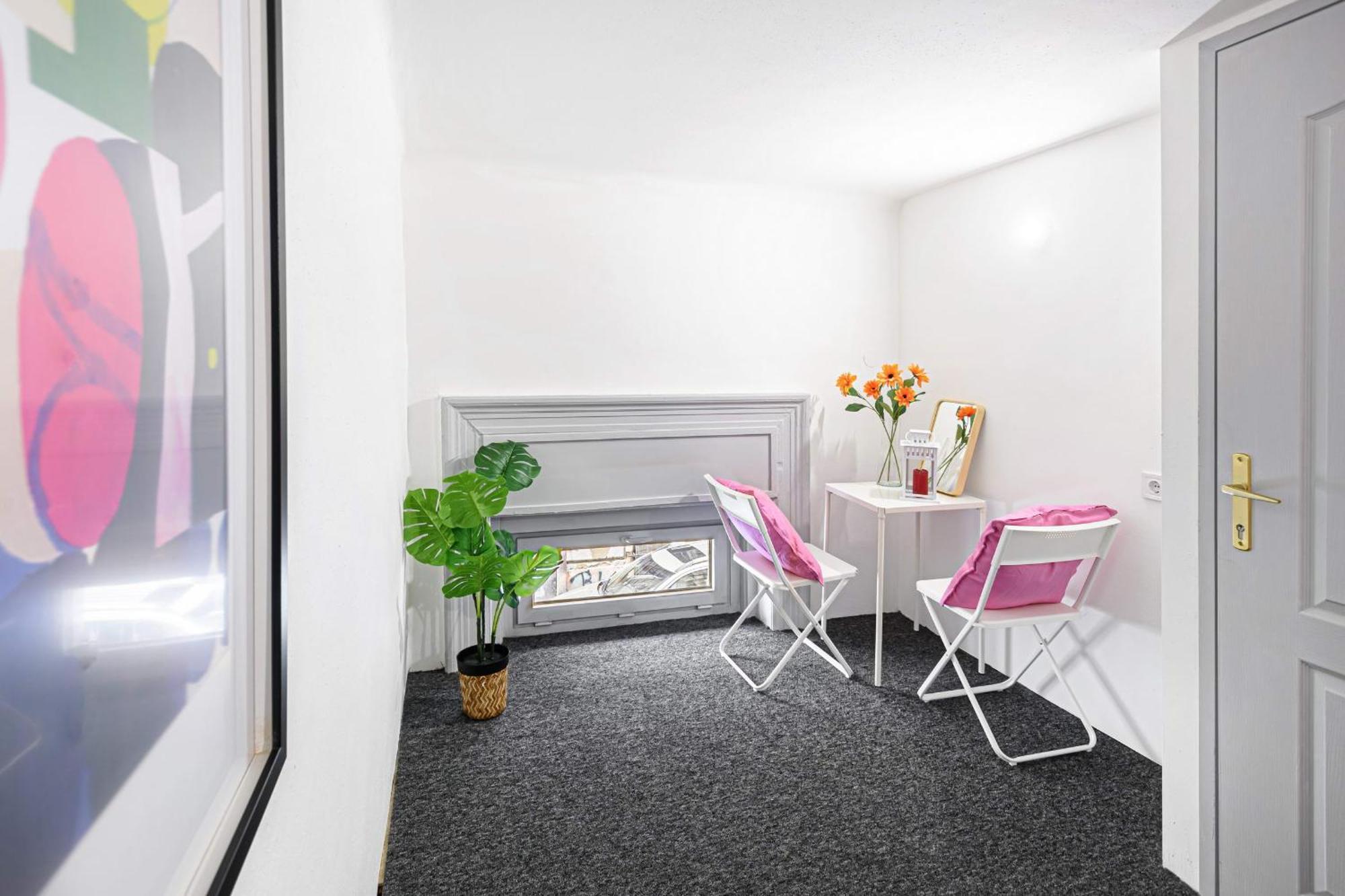 Berkocsis Street Citycentre Apartman *